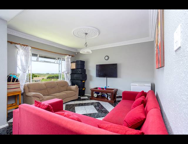 2 BEDROOM APARTMENT FOR SALE IN KENILWORTH